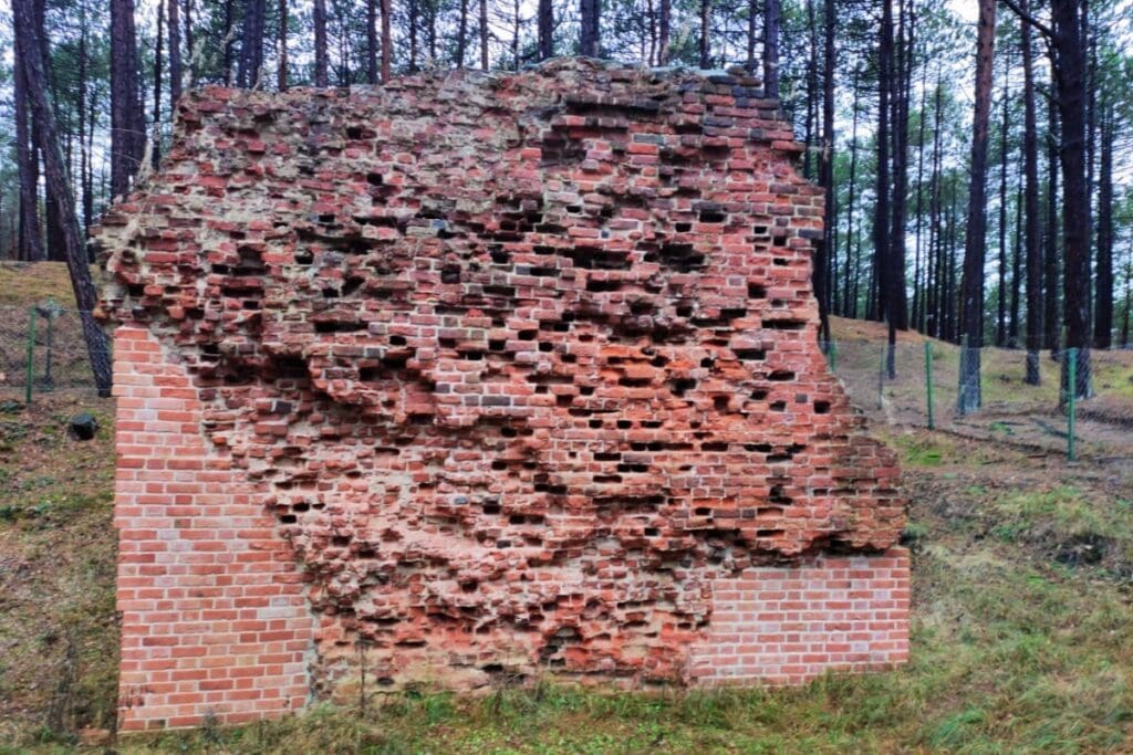 Zabytki w Łebie i okolicach 3 ruiny kościoła świętego mikołaja